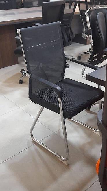 gamer kreslo: Təkərli, Qolları tənzimlənir, Süni dəri — 9