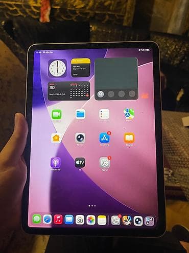 iphone 14 pro silver: Apple İpad PRO M2 Xüsusiyyətlər: - Arxa hissədə “iPad Pro” — 1