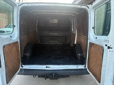 arxa patpres: Ford Transit yük furgonu - Kuzov: qapalı yük furqonu, ağ rəng - — 8
