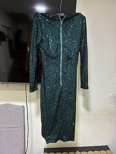 sanel: Butun geyimler yeni kimidi . Hamisi bir ve 2 defe geynilib . Razilasma — 6