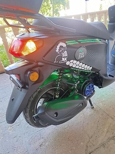 zigzag moped: 50 sm3, 2024 il — 9