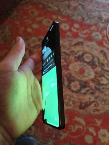 mi 13 pro: Redmi 13, 256 GB, rəng - Qara, Qırıq — 2