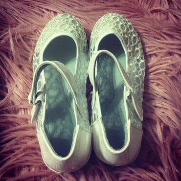 Dəstlər: Razmer:30 Stelka:20,5sm Brend:Люся Qiymet:12AzN ayaqqabi, ushaq — 5