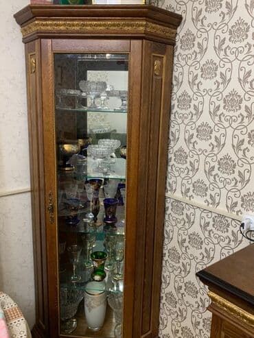 qab şkafı: İşlənmiş, Açılan, 1 qapı Künc dolab — 1