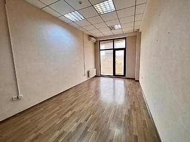 Şəhərin mərkəzində 28 May metrosuna 5 dəqiqəlik məsafədə yerləşən — 2