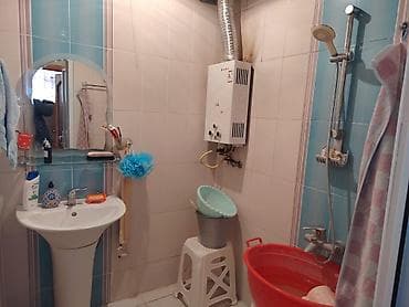 lerikde kiraye ev: M. Əcəmi, 3/5, ü/s 56.2 kv.m olan, 3 otaqlı (rodnoy), xruşov layihəli — 4