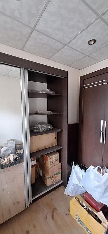 kupe dolablar: İşlənmiş, 3 qapılı, Güzgülü, Qəhvəyi, Digər material, Kupe, Düz dolab — 2