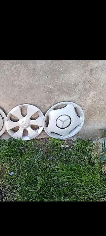 disk teker barter: İşlənmiş Kolpak Mercedes-Benz R 15 — 1