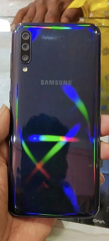 iphone 6s ekranı: Samsung Galaxy A50, 128 GB — 2