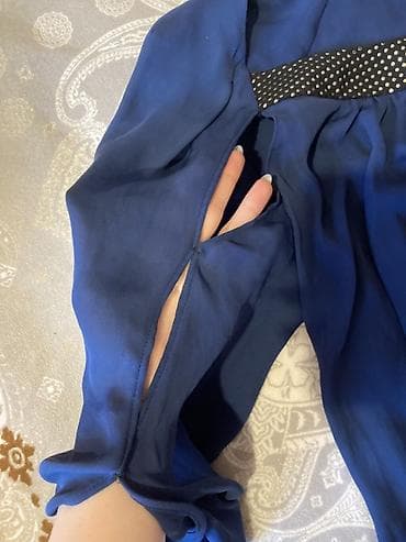 Другая женская одежда: Zərif qadın bluzu – tünd göy rəngdə, axıcı yüngül parça. - Marka — 3