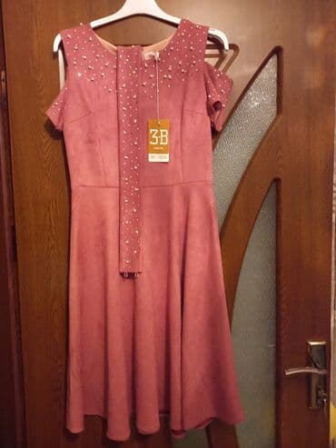 qisa toy donlari: Yenidir etiketi uzerinde baha alinib 30Azn satilir 38-40 razmer ecemi — 2