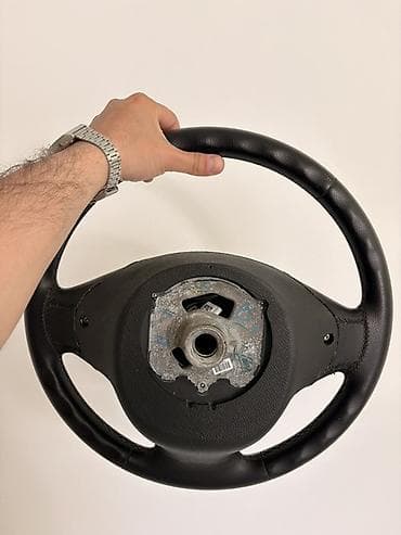 afdobus satiram dizel: BMW sükan çarxı – çoxfunksiyalı, dəri örtüklü - Marka/model: BMW — 2