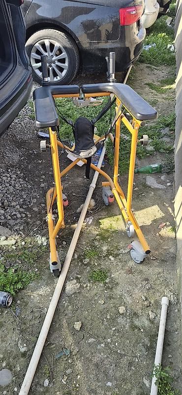 Yerimək üçün arabalar, çəliklər, əsalar, rollatorlar: Yüksək dayaqlı reabilitasiya gəzdiricisi (walker) - Konstruksiya — 1