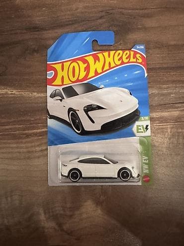 hot wheels formula 1: Bugatti, 2025 il, 1:64, Dəmir — 9