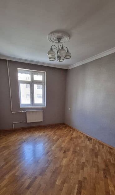 Sumqayıt, 4 otaqlı, Köhnə tikili, 80 kv. m