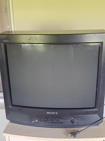 Sony Trinitron CRT televizor - Marka/model: Sony Trinitron - Ekran