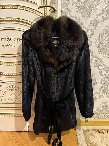 Femina brendinin orijinal xəz palto-su. - Material: təbii mink — 2