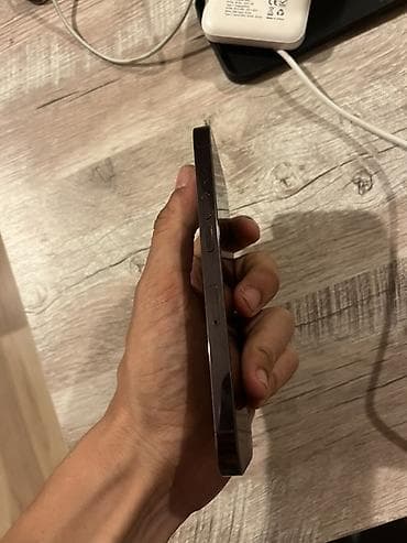 ipad.6: IPhone 14 Pro, 256 GB, Deep Purple, Face ID — 4