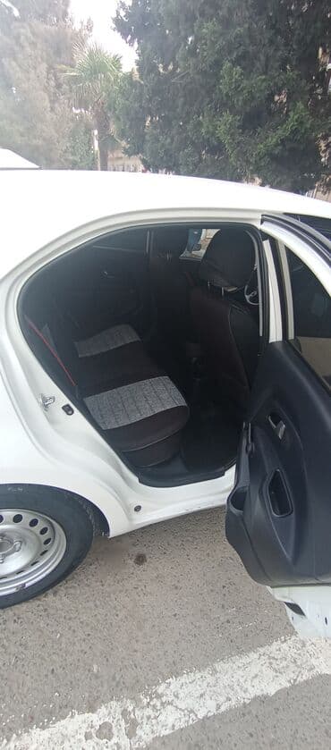 дом на колесах turbo az: Kia Rio: 1.2 л | 2012 г. Хэтчбэк — 9