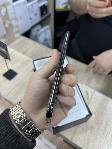 iphone ipad: IPhone 11 Pro, Space Gray — 5