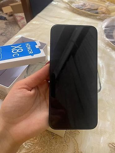 mi max 3: Honor X8c, rəng - Qara, İki sim kartlı — 1