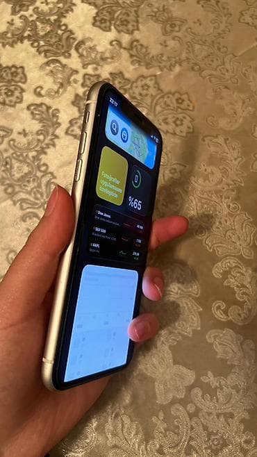 iphone zaryatka: IPhone 11, Ağ, Face ID — 3
