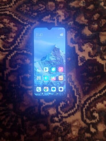 Xiaomi Redmi smartfon - Model: Redmi (arxa gövdədə “Redmi” loqosu