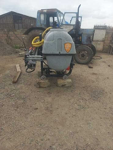 Traktor qoşqulu sahə çiləyicisi – 600 litr - Su/işçi məhlul üçün 600