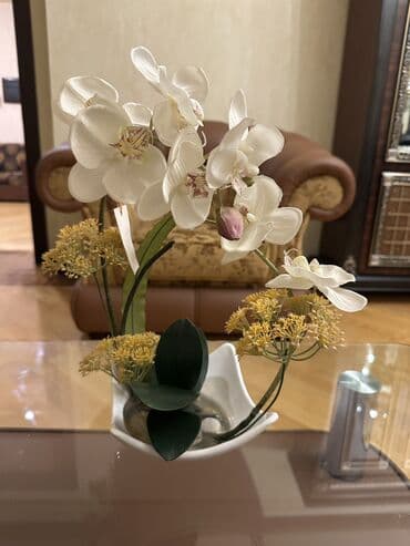 Süni güllər: Süni dekorativ masaüstü gül — 2