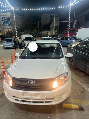 ваза напольная керамическая высокая: VAZ (LADA) Granta: 1.5 l | 2013 il Sedan — 3