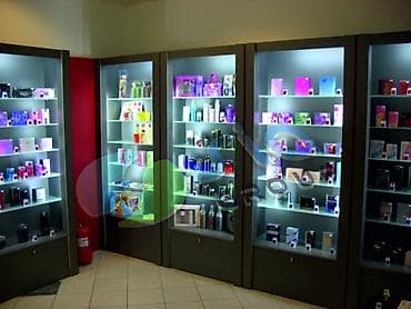 su ceni satisi: Sifarişlə şərab evi üçün vitrinlər — 9