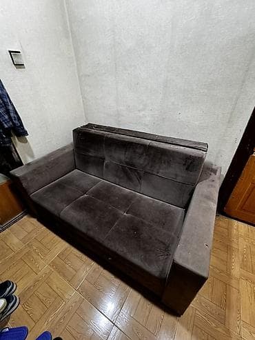 gencede divan: Qəhvəyi divan acilib bağlanır - Rəng: tünd qəhvəyi - Material — 1