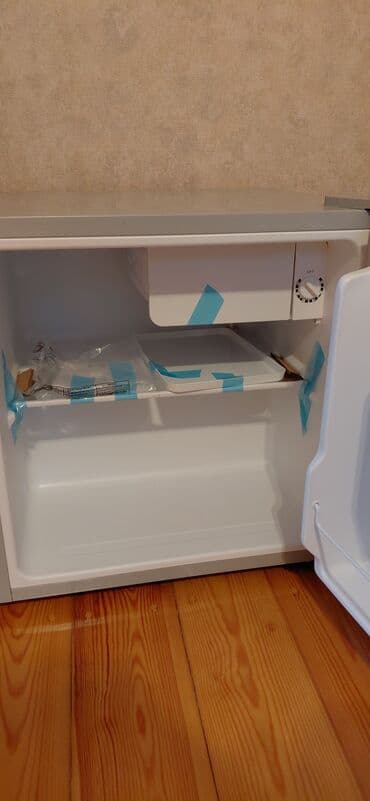 eurolux elektrik sobalar: Yeni Mini Midea Soyuducu Satılır, rəng - Gümüşü — 3