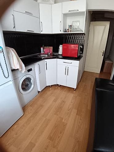 kiraye ehmedli: Kirayə verilir/studiya tipli məkan — mətbəx-studiya və sanitar qovşağı — 2