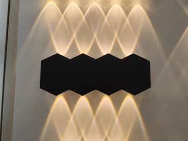 divar üçün işıq: Dekorativ divar lampası – müasir dizayn - Forma: heksaqonal modullu — 1