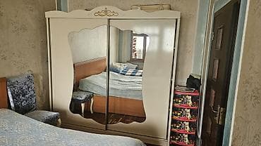 qedimi esyalar: 2 qapılı, Güzgülü, Ağ, Kupe, Düz dolab — 1