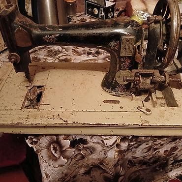 Antik tikiş maşını – mexaniki, ayaq pedallı tip Xüsusiyyətlər: -