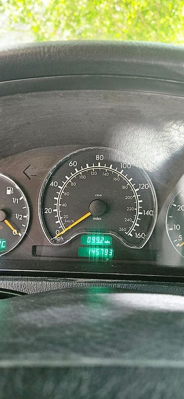 qizdirci: Mercedes-Benz 230: 2.3 l | 1999 il Sedan — 8