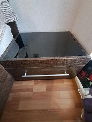 yatag dəsti: Yataq otağı mebel dəsti Tərkib: - Geniş 5 qapılı qarderob: ortada 3 — 4