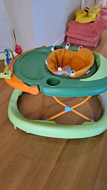 Uşaq gəzdirəcəyi / yürütəç - Rənglər: yaşıl, narıncı və açıq yaşıl