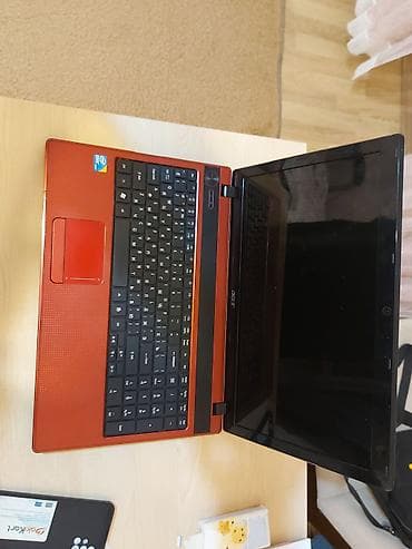 Acer Aspire 5742 qırmızı rəngli noutbuk TƏCİLİ SATILIR❗️ - Ekran