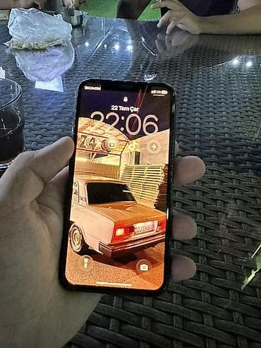 spple 11: IPhone 11 Pro Max, 64 GB, Space Gray, Face ID — 4