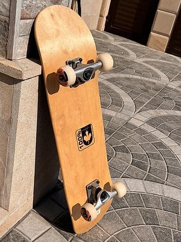 dynacord 2: Skateboard – 100% Canada Maple gövdə • Üst səth - qara griptape – — 3