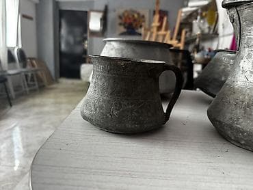 antika şamdanlar: Antik metal məmulatlar dəsti Tərkib: - 3 şamlı, dekorativ klassik — 5