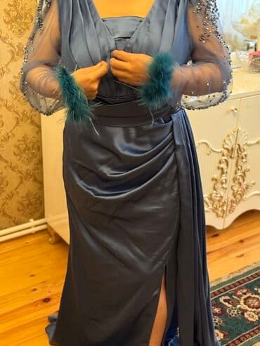 boyuk bədən paltarlar: Göy atlas ziyafət donu satılır. Xanım artıq çəki verdiyinə görə paltar — 3