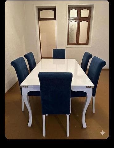 Ra.Masa desti satilir. 6 oturcaq daxil. *Qiymet 280 Azn.* Unvan bayil