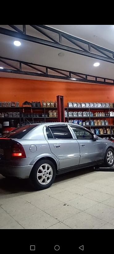 opel omega universal: Opel Astra: 1.6 l | 2005 il 320000 km Sedan — 5