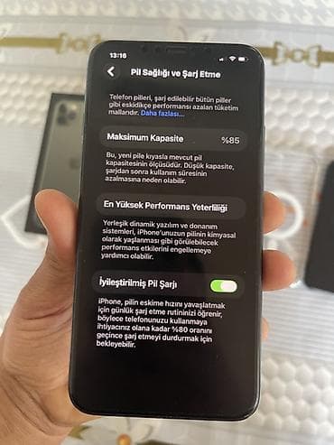 note 30 pro: IPhone 11 Pro Max, 256 GB, Space Gray, Face ID — 4