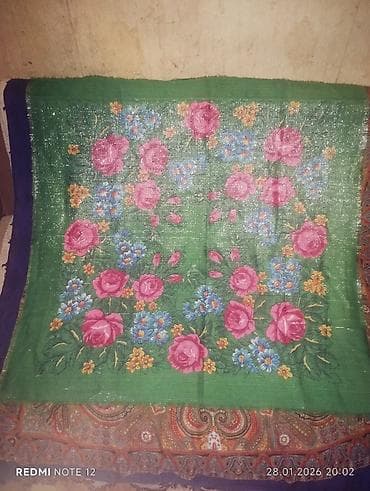 Şortlar: Şərf/Dəsmal dəsti - 2 ədəd böyük ölçülü kvadrat şərf: 1) Tünd mavi — 2