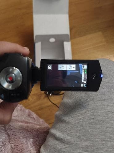 Elektronika: Samsung Full HD videokamera 40х - Model: Samsung (qutuda “Full HD” — 3